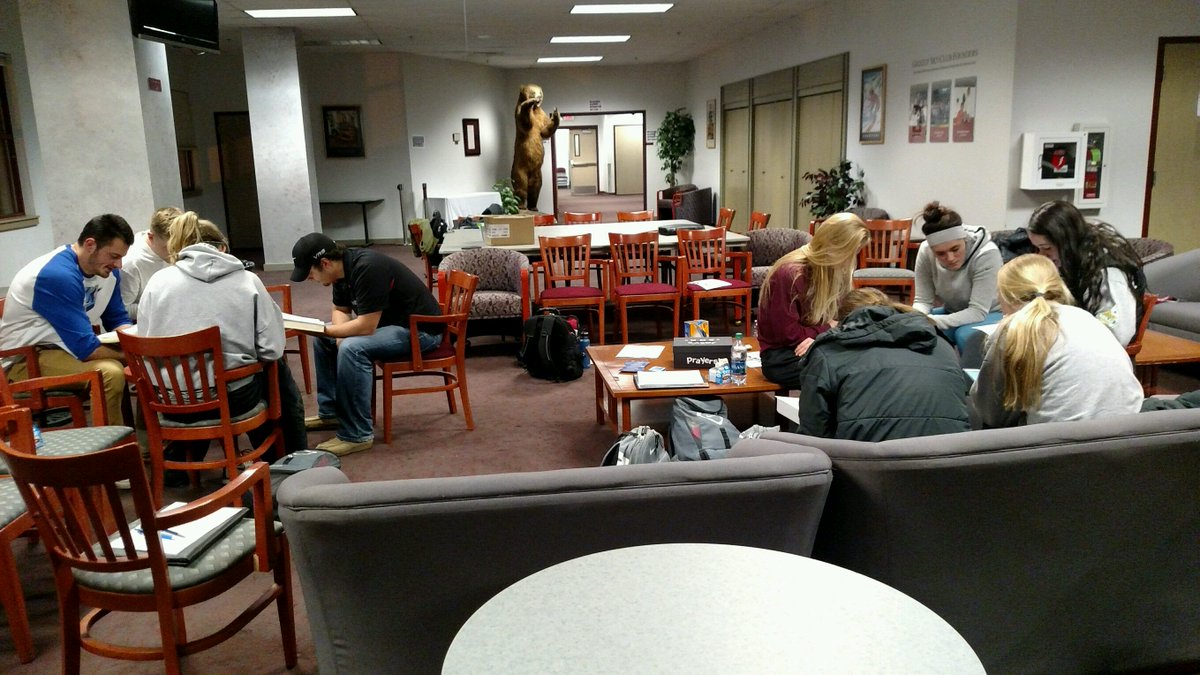 UofMFCA's tweet photo. Great Mtg last nite! Dove into book of Jonah. Discussed how to respond Gods call in our lives. #UMFCA #BlessedbyYou https://t.co/1g7jSH6gIW