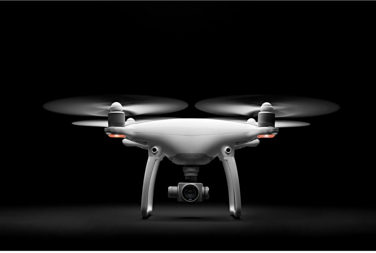 splashcloud_'s tweet image. The future is now, make your splash on the world! #DJI #Phantom4 #Drone #SplashCloud #TheFuture