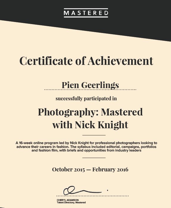 Pien_Geerlings's tweet photo. Yay, received my #Mastered fashion photography course! #masteredwithnick #fashionphotography #workmode https://t.co/sqIXw8T1Mp