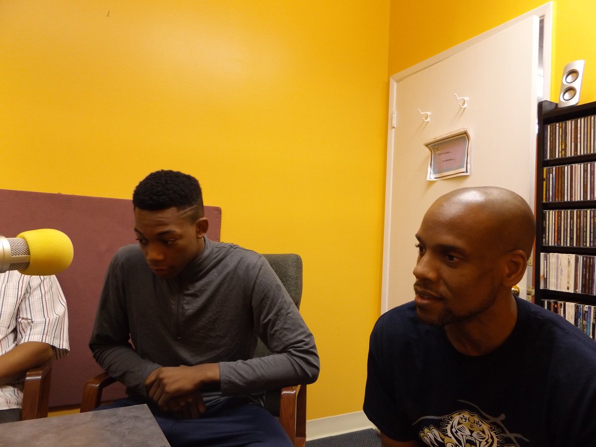 TheCoachRoShow's tweet photo. Pics of our interview with @morsehighASB BBall Coach Fisher, Coach Mahdi and @CSUBAthletics commit Justin Davis. https://t.co/Vvdr4PsLo4