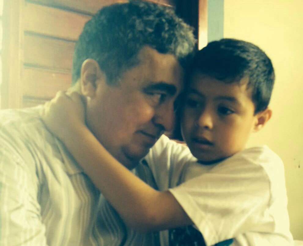 GMendicutiMX's tweet photo. Muchas felicidades a mi hijo Manuel por su cumpleaños. Lo amo y pido a Dios lo conserve como el angelito que es hoy https://t.co/MoHRxIThhi