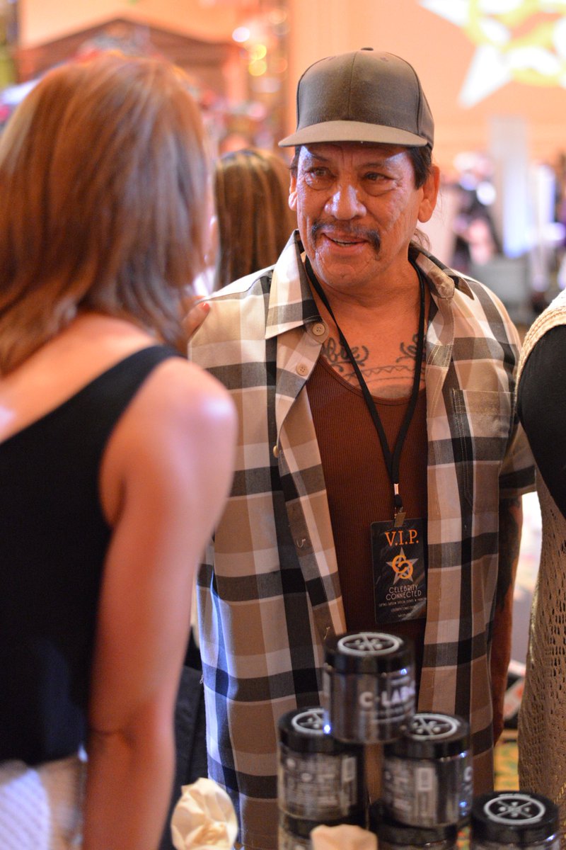 WillPicsCom's tweet photo. Danny Trejo greeting fans at #CelebrityConnected #Oscar gifting party @officialDannyT https://t.co/eruh3dGwGR