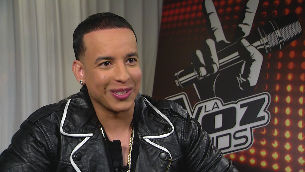 DYMFC_Bulgaria's tweet photo. Tu reaccion cuando te dicen que estas demasiado lindo @daddy_yankee #DYmeme https://t.co/Ogx7AuBI48