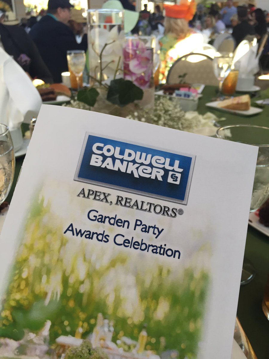 DallasCSRE's tweet image. #CBApexGardenParty