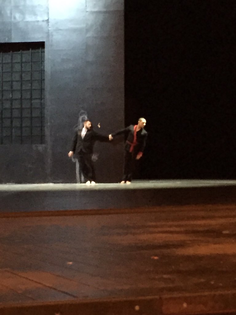 6second_opera's tweet photo. At @KungligaOperan With #Körper about to begin #anticipation #entreacte https://t.co/A9qJfn0NPx