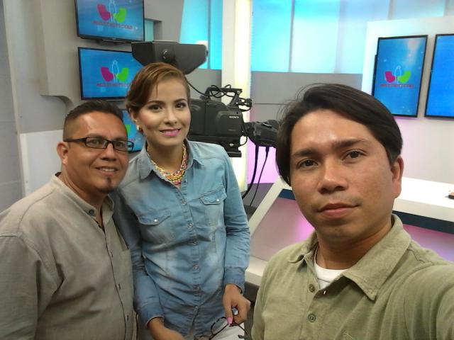nelsonhc4's tweet photo. Camarografos, editores, prentadoras y periodistas somos un solo equipo para informar. https://t.co/o8uWvTr2YU