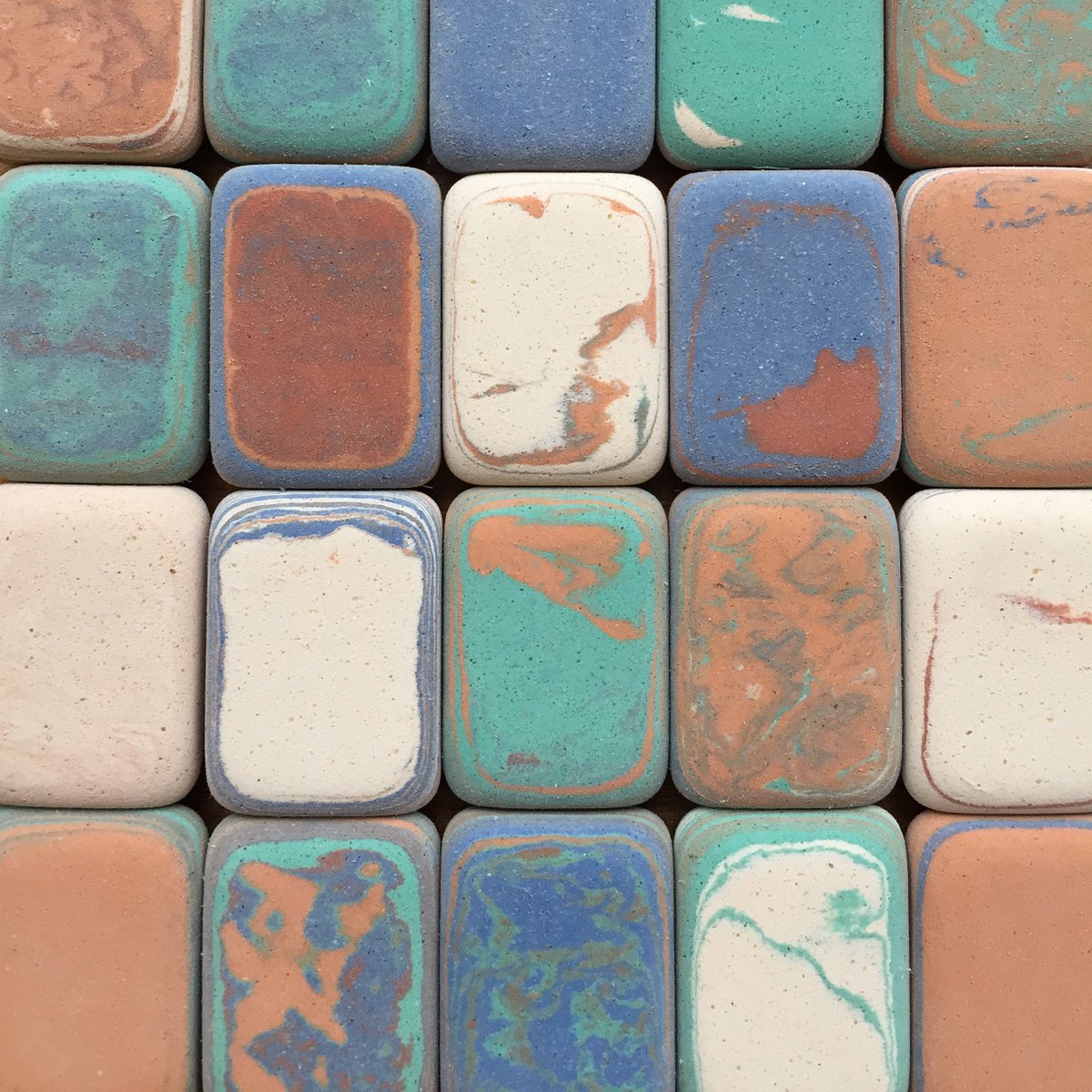 Laywines's tweet photo. #letypographe #erasers
https://t.co/4dWhoGVhwG https://t.co/0R2QyOrxlP
