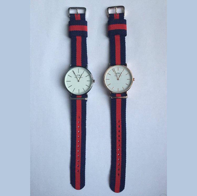Trend_Cheap's tweet image. -Montre DW ⌚️
-Coloris: Bleu&amp;amp;rouge avec cadran or ou argent
-Prix: 40€
- MP pour plus d'informations