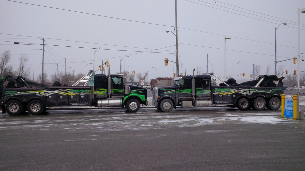 Expresshamilton's tweet image. Stay safe out there in the snow #hamont. If you find your self in need of at tow call us we are here 24/7 9053878691