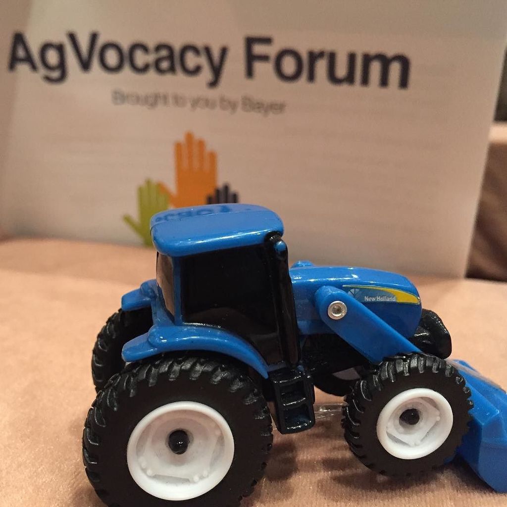 Latzke's tweet photo. #TinyTractor is excited to be at the Bayer AgVocacy Forum! @bayer4cropsus #AgVocate https://t.co/l8UmwgrQjs https://t.co/1aV24seP0u