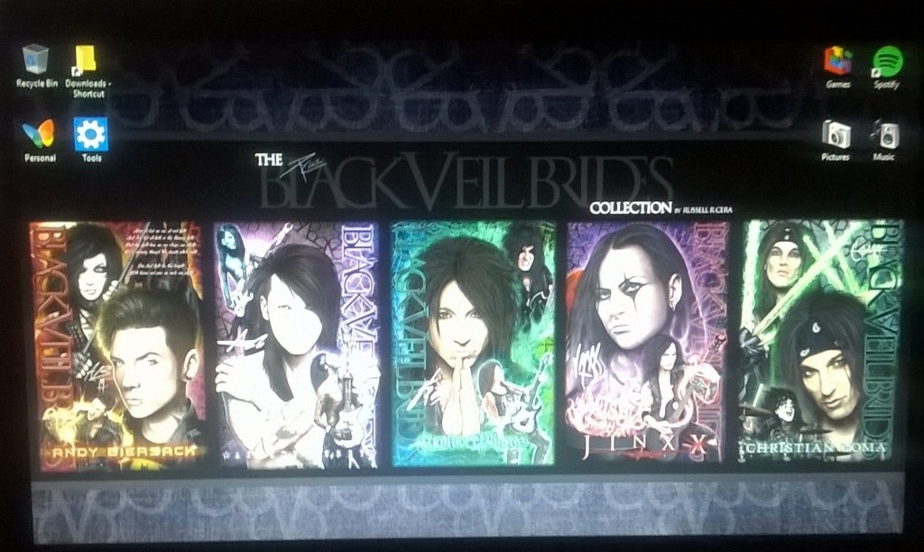 nostarlikematz's tweet photo. @blackveilbrides New laptop backgrounds by @rceracreations β₯ Showing my BVB pride π #BVBPride https://t.co/z2uWLLGfbp