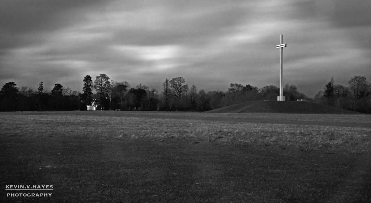 kevvhayes's tweet image. Papal Cross, Phoenix Park, Dublin. @PhotosOfDublin @Failte_Ireland @LovinDublin @DogsofDub