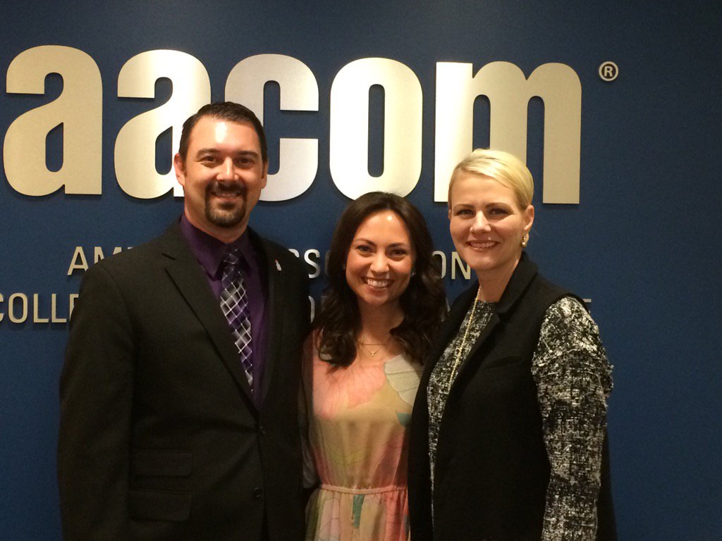 tcymet's tweet photo. @drpete #aacommunity reception #takingthehillCOMstyle https://t.co/YAXnKn56kv
