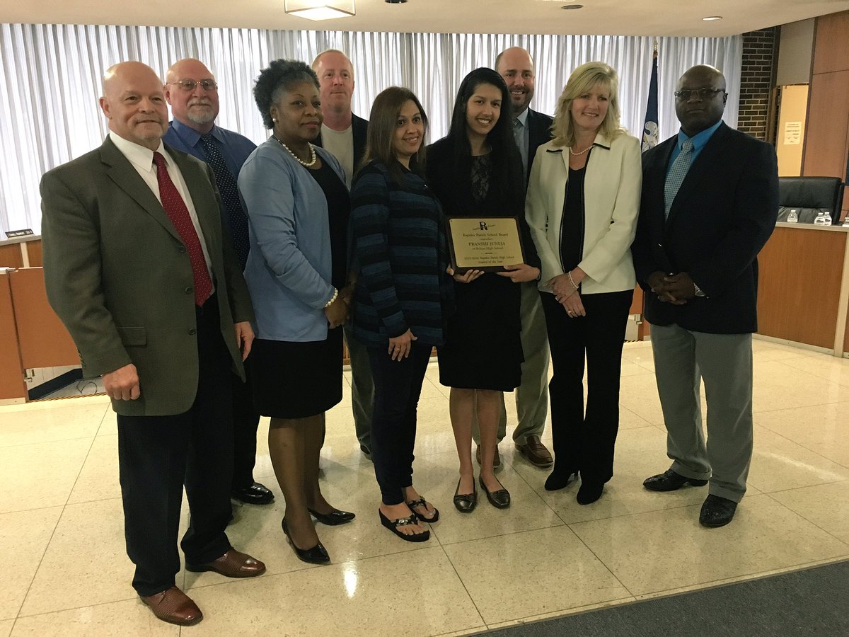 LeighGGuidry's tweet photo. .@BoltonBears senior Pranshi Juneja is #RPSB district Student of the Year for high schools #LaEd https://t.co/SbQJBpHF1w