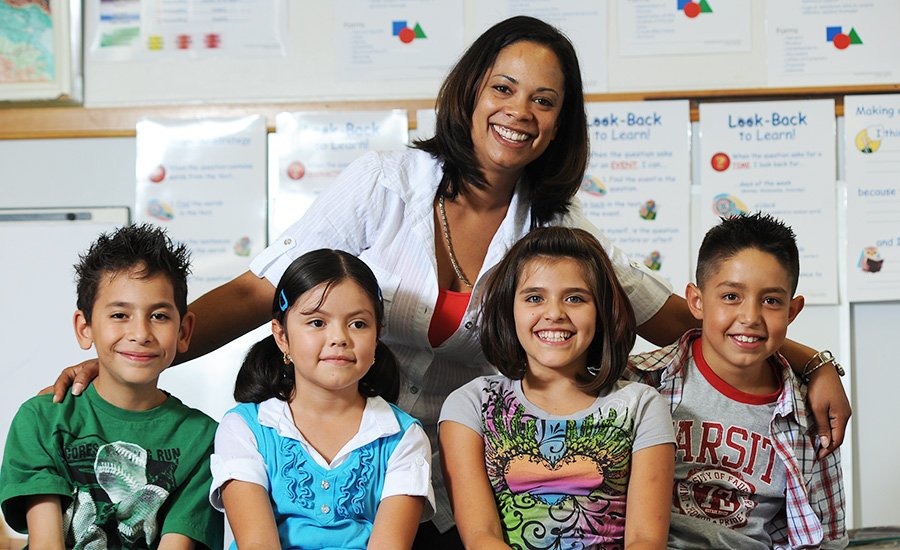 CareersDPS's tweet photo. Do you know a bilingual Science teacher? Share this post today! #teachertuesday #TeamDPS https://t.co/G4vs3UpzbZ https://t.co/FgNKXJn6Kn
