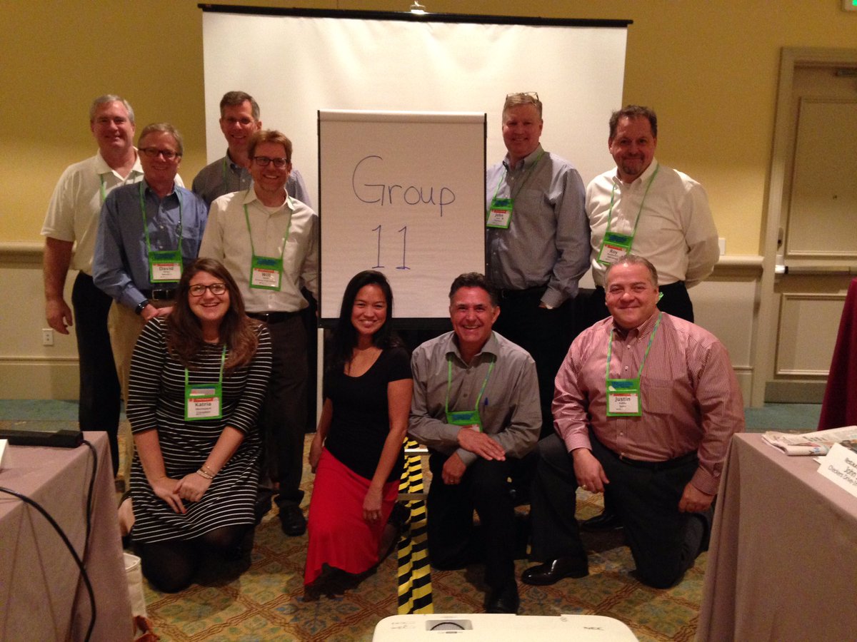 RestaurantPt's tweet photo. Group 11 with their smiling faces. #rp2016event https://t.co/DWzZqKX5by