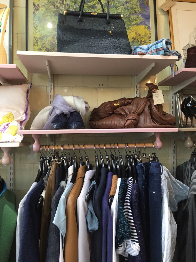 MLGbarnes's tweet image. Lovely merchandising by Sehnaz today! #Springedit