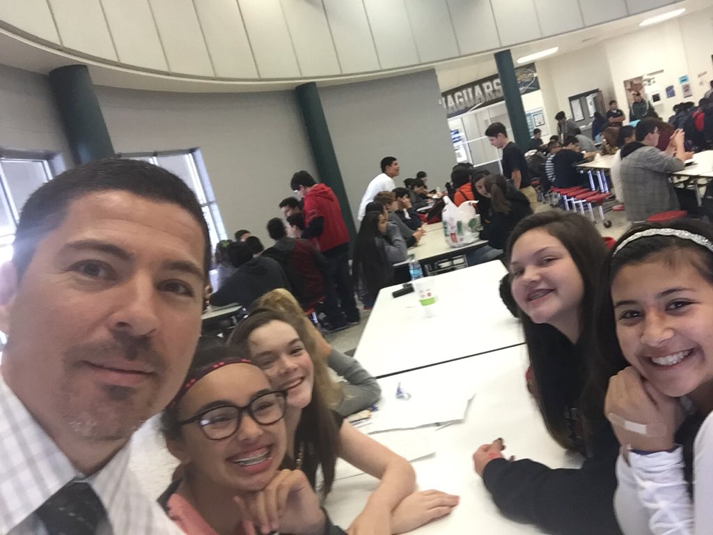 Mike_2632's tweet photo. @GutierrezJaguar being able to tweet with my students.  #gmschat https://t.co/opeu3iJChO