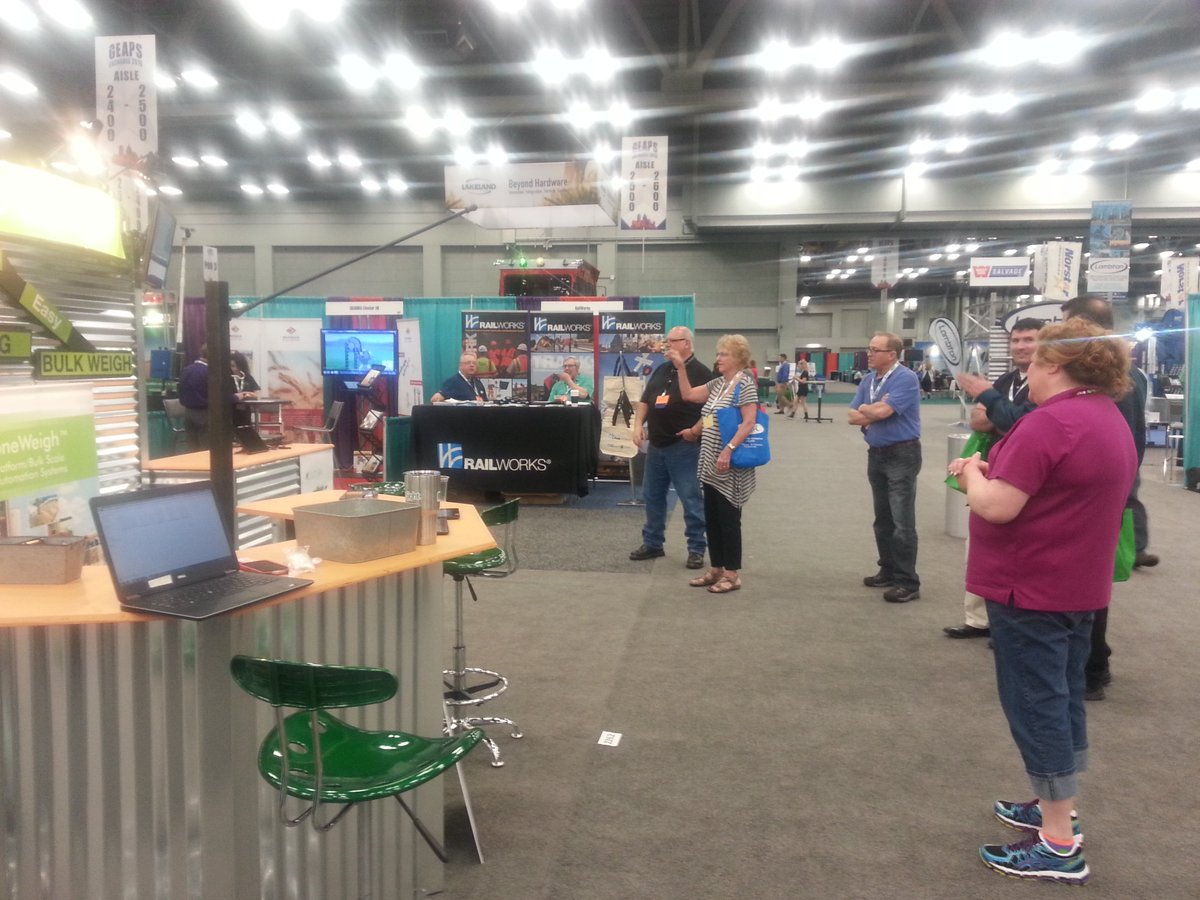CulturaScale's tweet photo. They're queued up for the ring toss at #GEAPS16 booth 2262! Come try to win a prize! https://t.co/UxV1gI9WM1