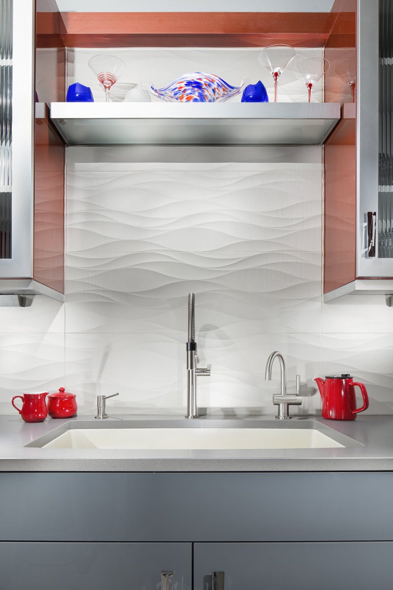 PentalSurfaces's tweet photo. #CorvallisCustomKitchensBaths is a must see. #porcelaintile #backsplash @JayceGiddens https://t.co/tDtmlZ5hit https://t.co/9icGjJHo6R