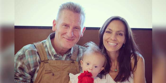 MegynKellyNews's tweet image. #Rory #Feek #Makes a Sad #Announcement About How #Little #Time His Wife Has #Left, Then… megynkelly.org/41725/rory-fee…