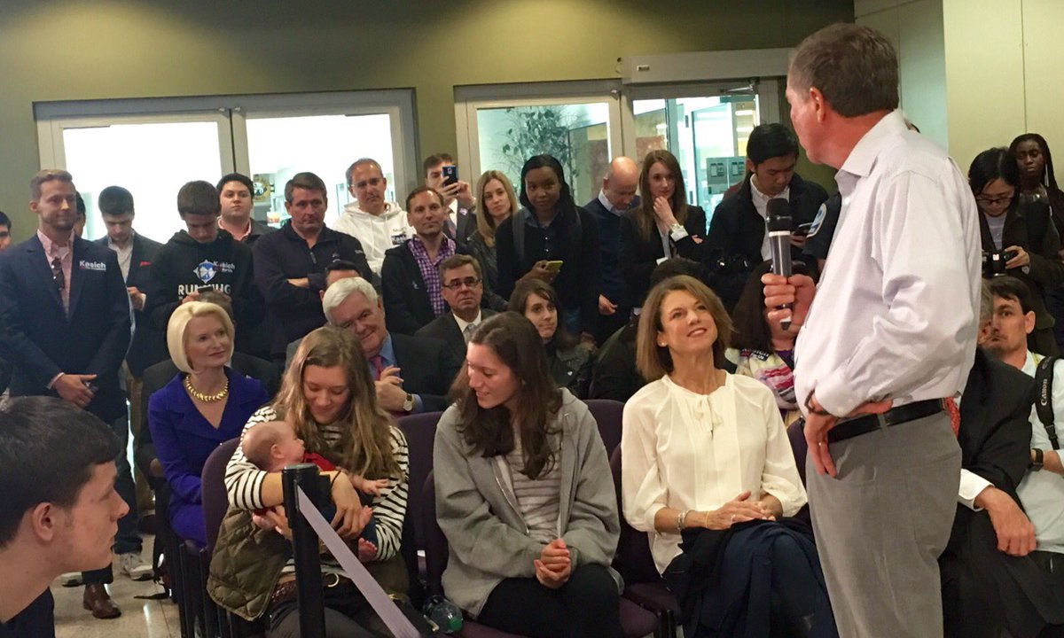 JohnKasich's tweet photo. Honored to have Speaker @newtgingrich on hand today as we campaigned in Virginia! https://t.co/yedUfcCLwz