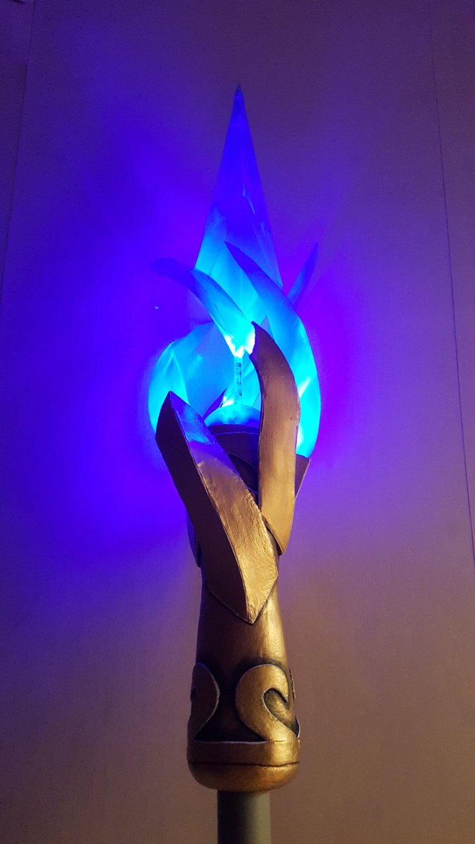 Hency_Heccu's tweet photo. Upgraded my #RtB2015 Jaina cosplay for Katowice. Yes, This time I will have a staff! @BlizzHeroes @esportsHeroes https://t.co/lQ8Ivlz1J4