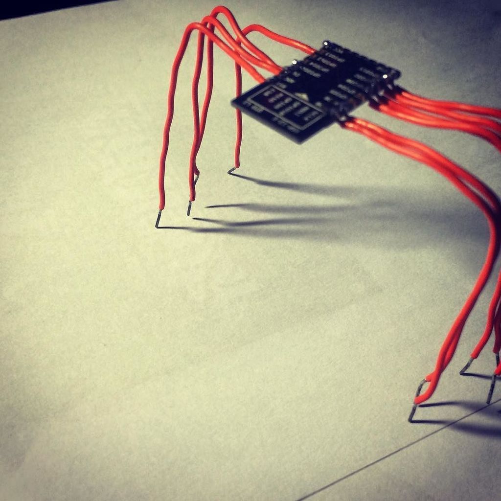 insta_arduino's tweet image. ift.tt/1oWvgku - Meet Billy the creepy electronic spider #esp8266 #esp8266wifi #… ift.tt/1UwLCfq