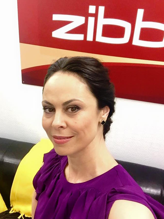 NataKlitschko's tweet photo. Getting ready for my tonights interview at #zibb on @rbbFernsehen :-)
#interview #rbb #tv #jazzmusic #nakedsoul https://t.co/7jlvw33XzB