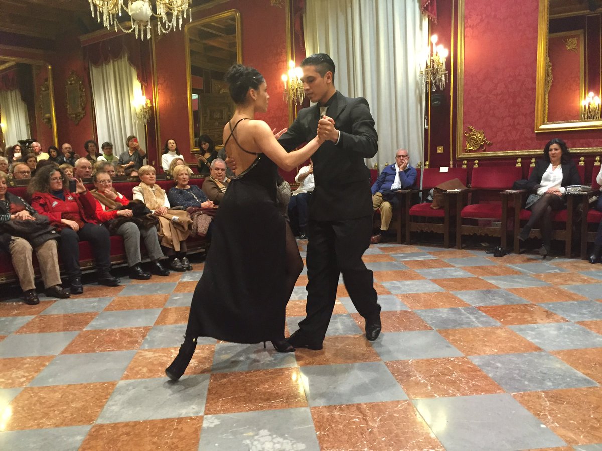 Comenzó el 28 Festival de #Tango de #Granada <a href="/tangogranada/">F. Tango Granada</a>