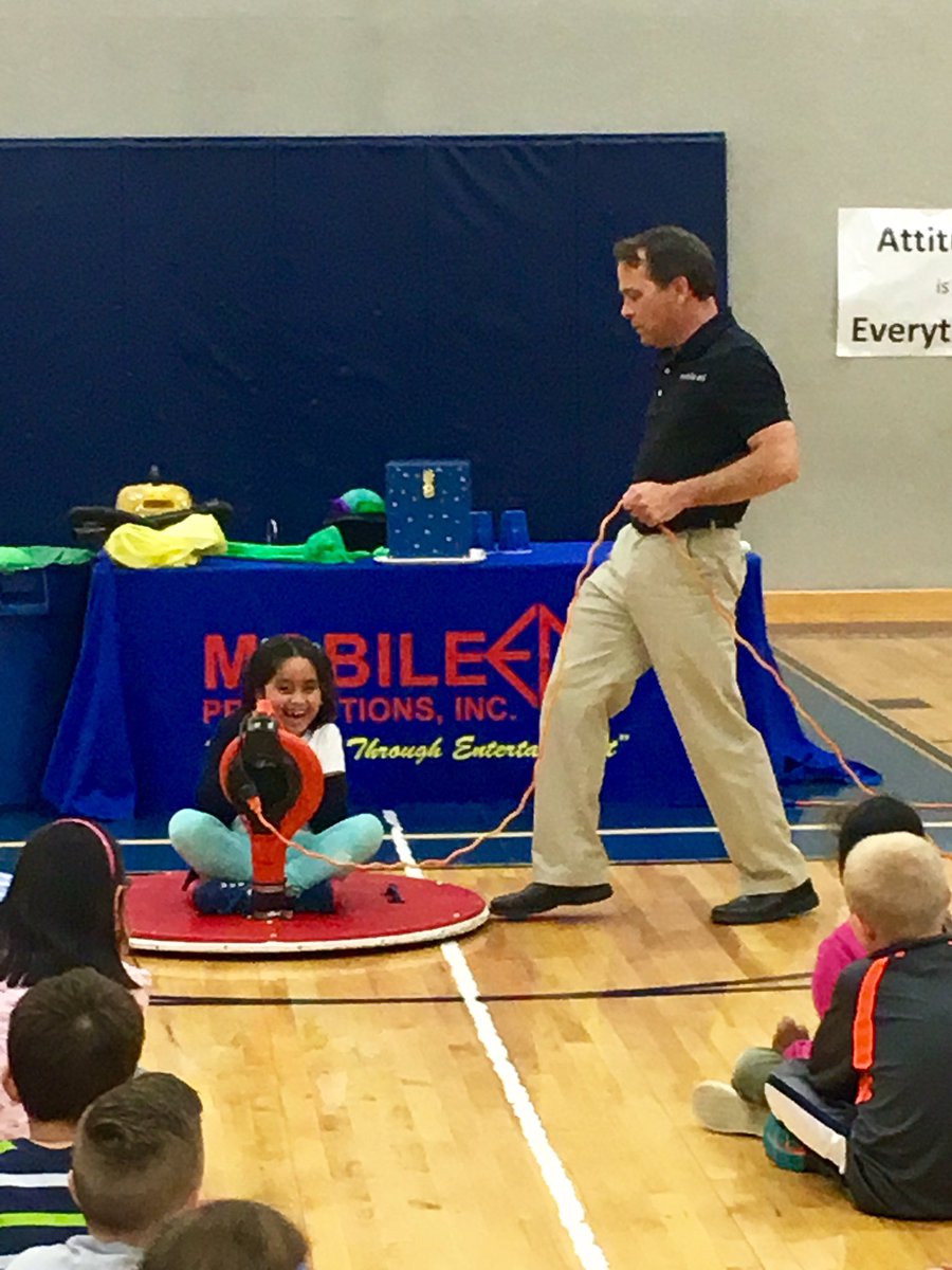 cheatham2ndSS's tweet photo. Thanks to our fab Cheatham PTA we got to experience Air the Invisible Wonder today! #science #interactivelearning https://t.co/1peMLF1vFp