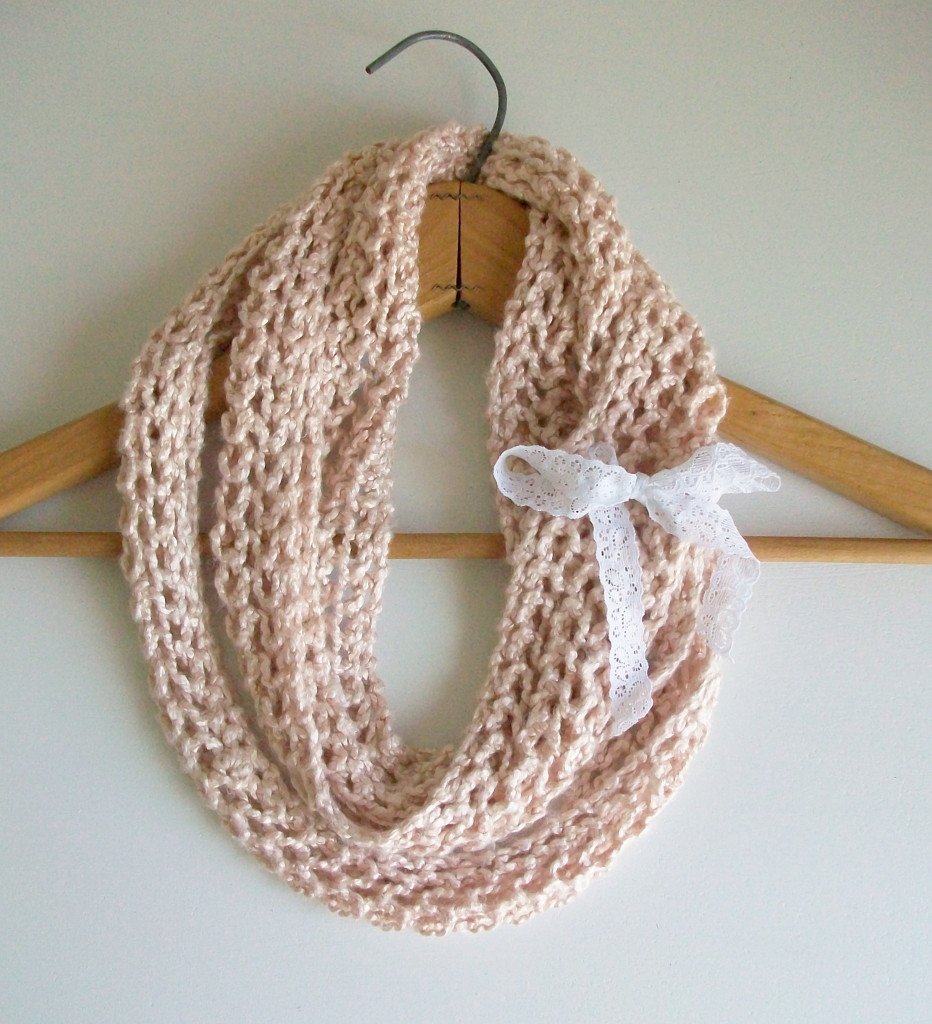 Bluestockinette's tweet photo. Boho Pink Peach Knit Infinity Eternity Scarf https://t.co/3tgMuc7iXe #etsymntt #WomensLuxuryKnitwear https://t.co/yEM5NKxKvq