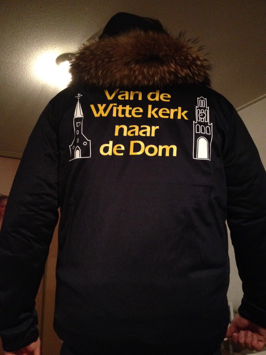 RaRa: wie brengt morgen met deze jas ennnnn.....33 bussen een bezoek aan #FCUtrecht tegen #VVSB #Noordwijkerhout