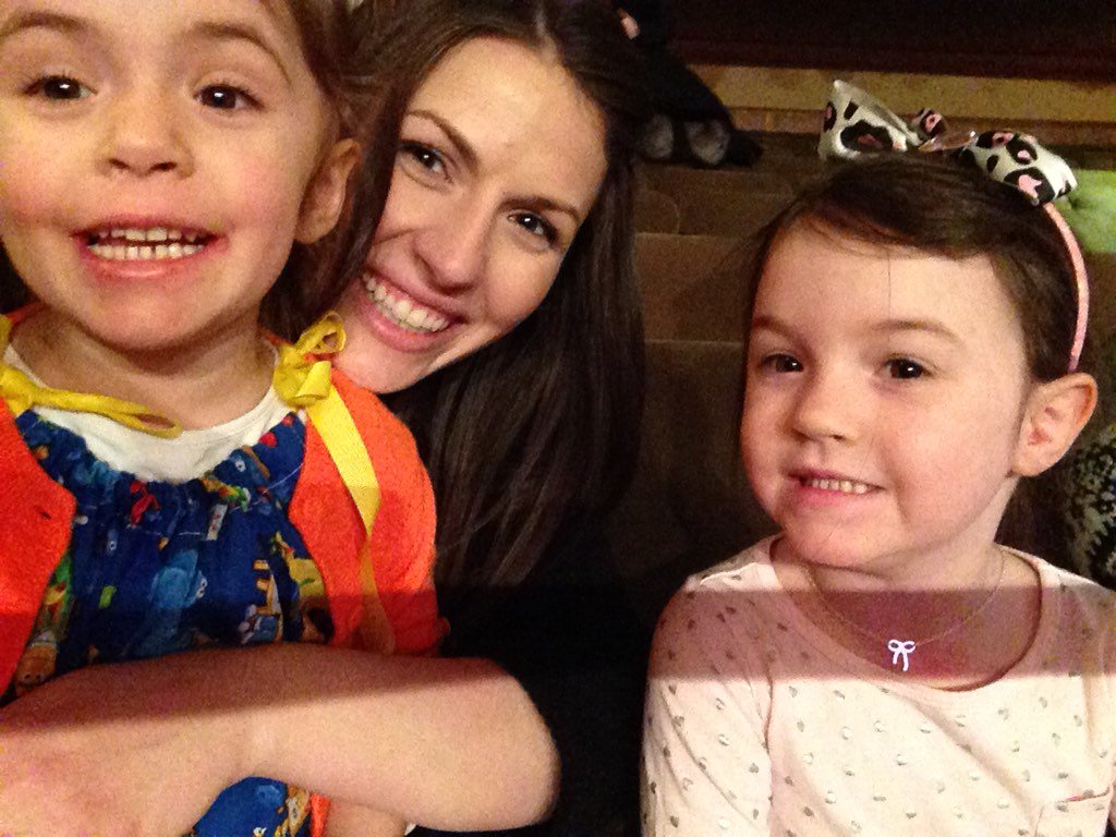 MrsSawyerVT's tweet photo. Waiting for our guy Elmo #attheflynn @FlynnCenter https://t.co/LURpDtpDLM