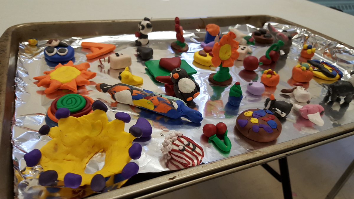 hla_kgo's tweet image. Or seniors got busy sculpting polymer clay this weekend! Warning: adorable objects ahead.