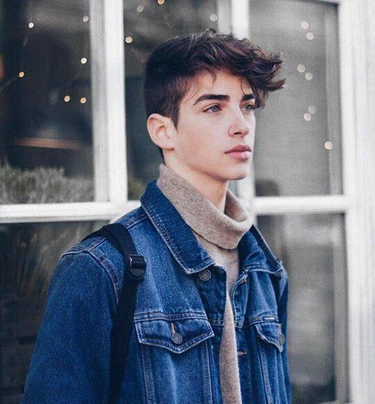 SE BUSCA:
→Louis Johnson Bennet
•15 años
•Pintor/artista
•carismatico
Más info DM.
RT POR FAVOR!!!!