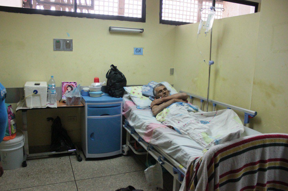 Cachima_web's tweet photo. Urge ayuda humanitaria para garantizar los derechos a la salud y la vida #DaleRT https://t.co/ItaVLxw4qV https://t.co/Ao0k5Linpw