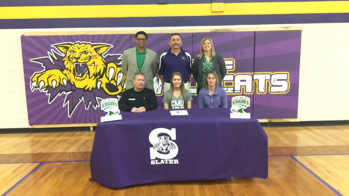 cmueaglesWBB's tweet photo. So happy & blessed to welcome Krysta Cramer to the @CMUWBB family! Another quality kid from #SlaterHS #TakeFlight https://t.co/yQvPh4hoWW