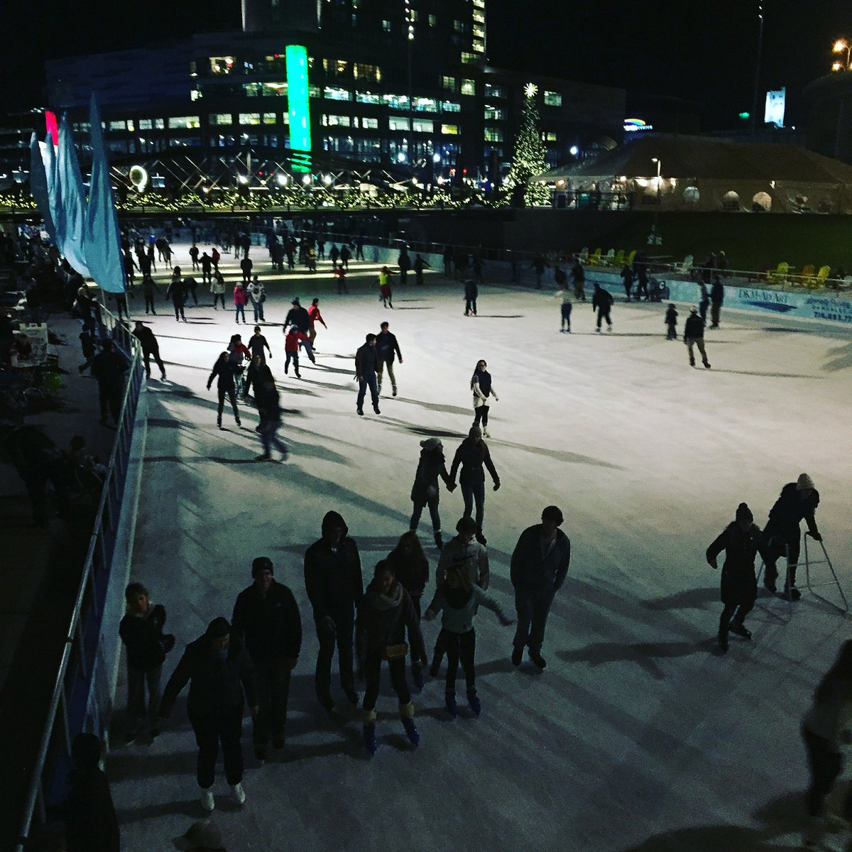 QuinlanCompany's tweet photo. Looking to get out &amp; enjoy some activities in #Buffalo? Check out Discount Diva: https://t.co/xorFb4zvnn https://t.co/usKPj7hRuV