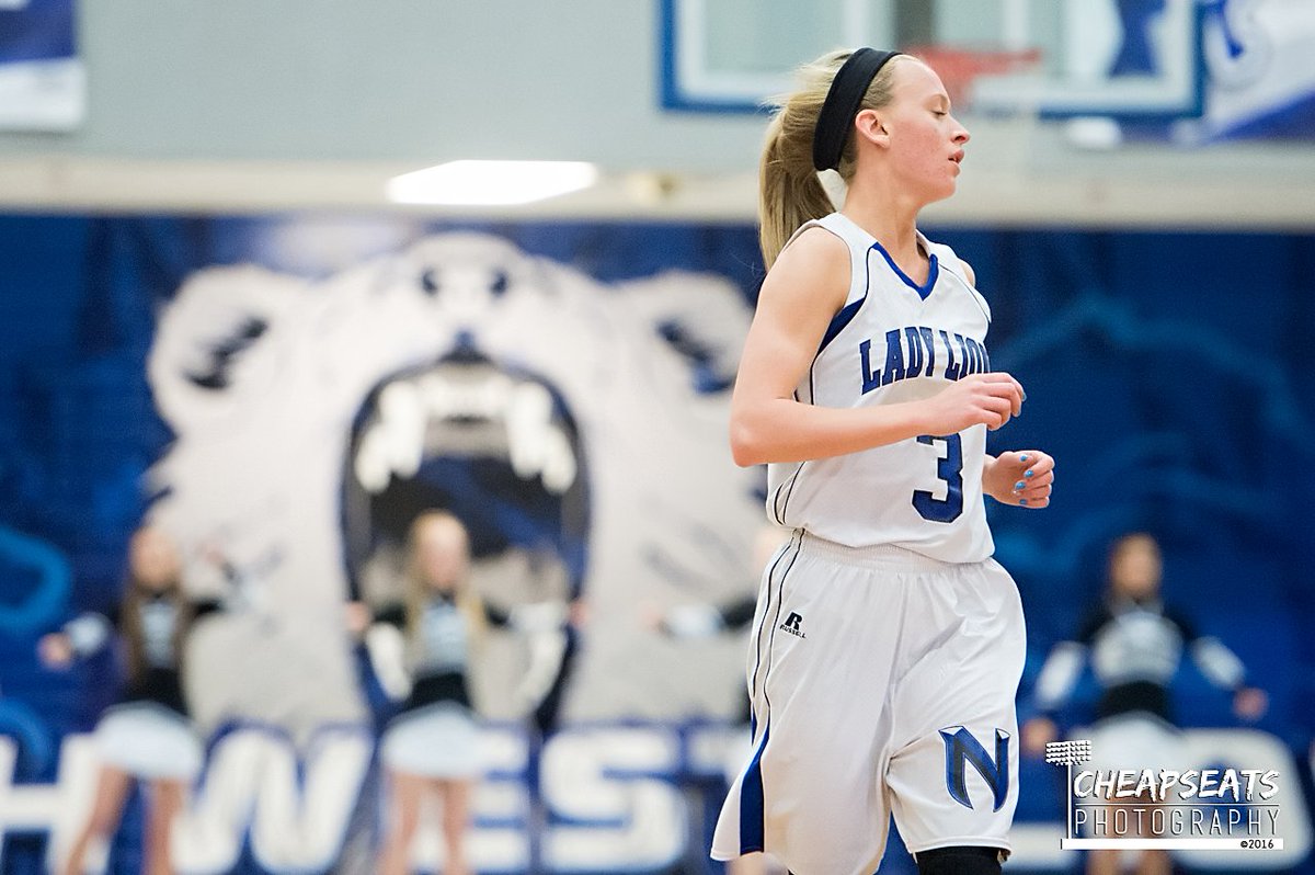 CheapSeatsPhoto's tweet photo. #RoarOfALion @Ladylionsbball1 @NORTHWEST_LIONS @banderet Congrats on a great career! https://t.co/PjlYVd1MY3