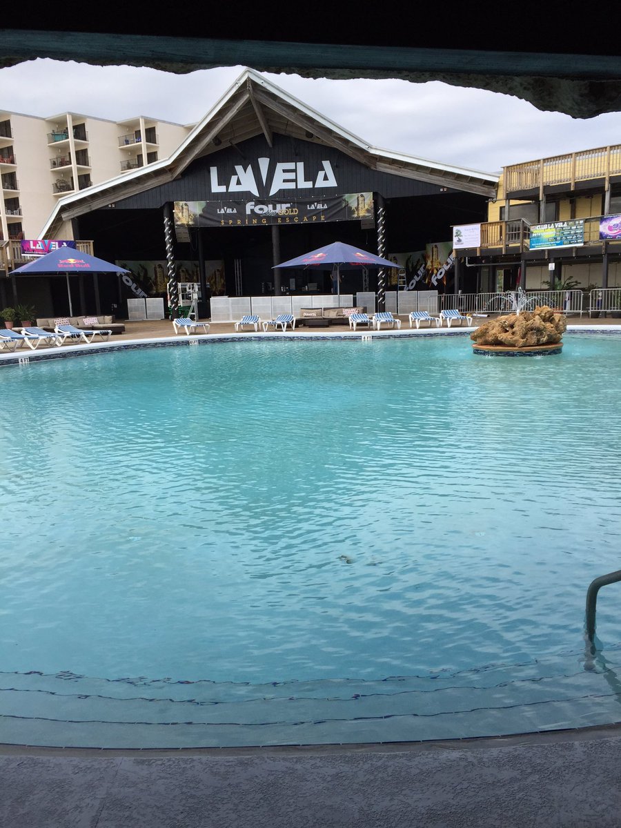 2014_babes's tweet photo. Setting up for @otgenasis @pcbmarch @PCB2live https://t.co/OZCLeev1Gc
