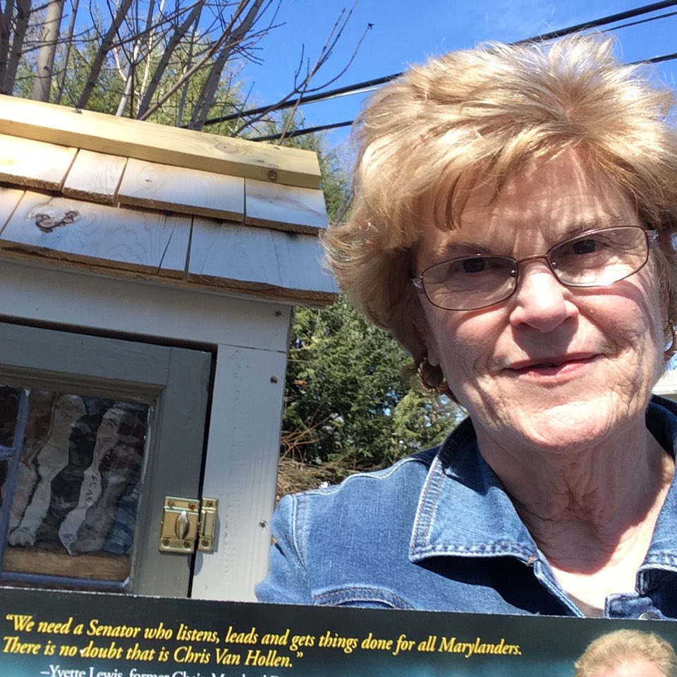 nancy_suniewick's tweet photo. @teamvanhollen last week in White Oak; today,Garrett Park walking&amp;talking for vanHollen #teamcvh #mdsen https://t.co/AARQqz2tZE
