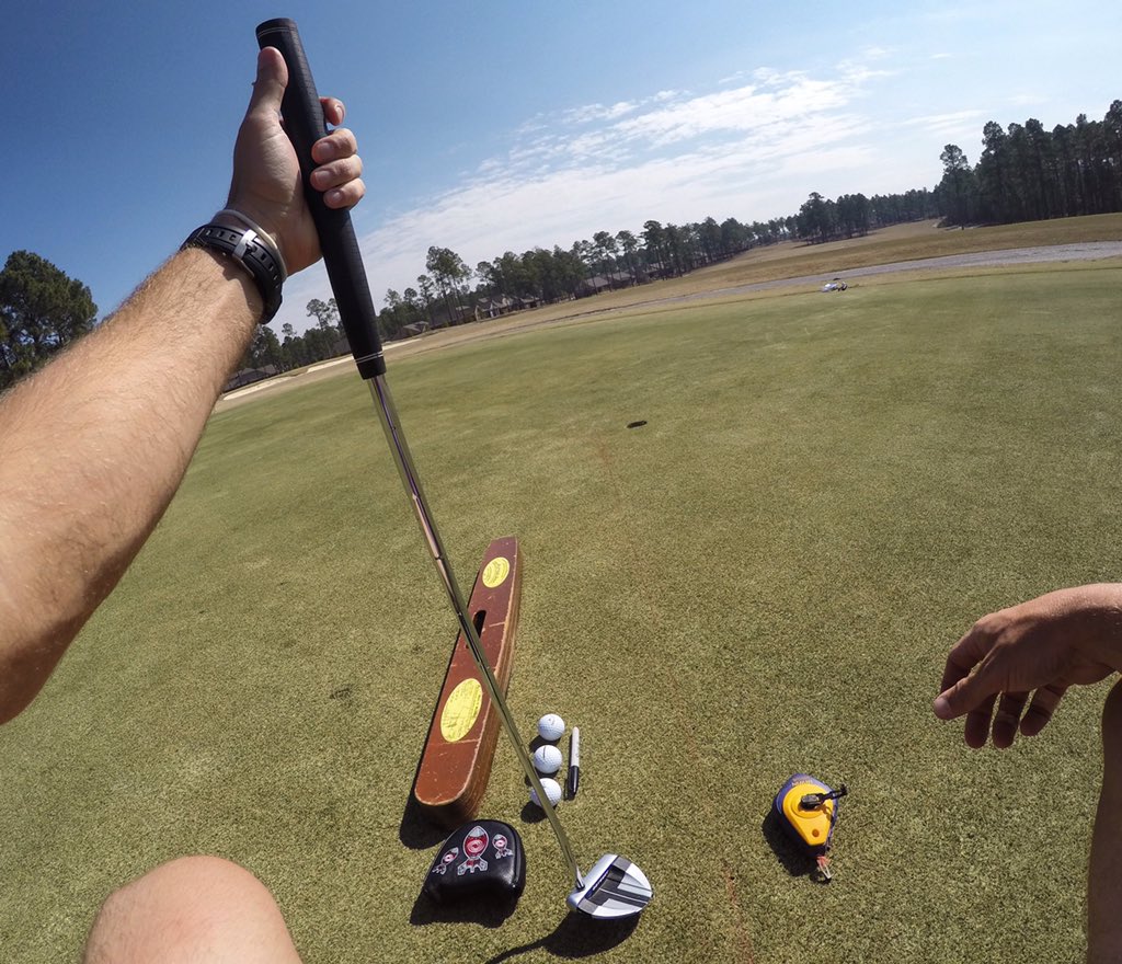 bryanbrosgolf's tweet image. Just getting an afternoon putting sesh in!! #puttfordough #goprogolf