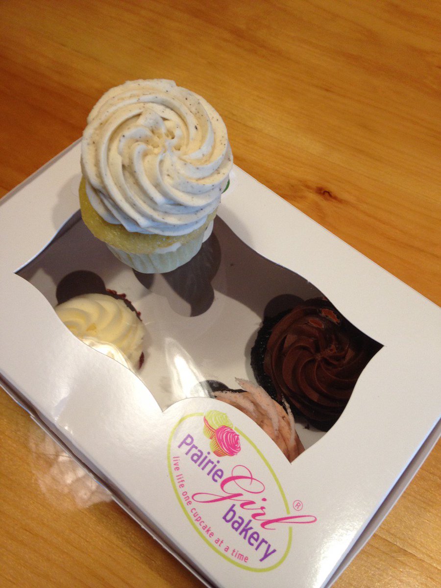 Cupcake day lives another day <a href="/prairiegirlbake/">Prairie Girl Bakery</a> Looks delish!
