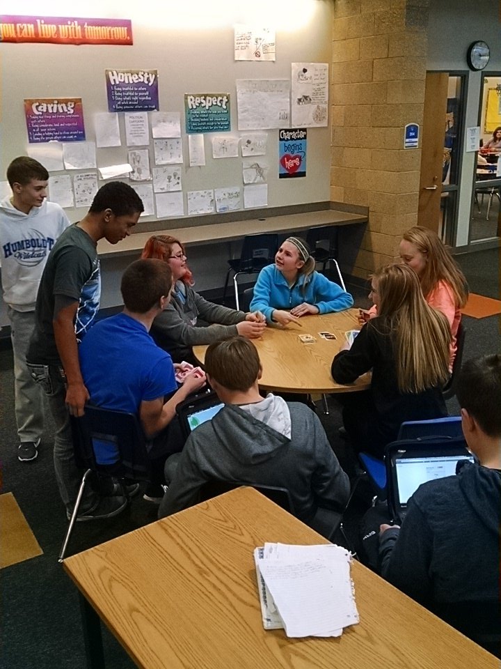 Wenzel7Mark's tweet photo. @humboldtms1 students interacting in fun productive ways;) https://t.co/2HdPONcxMJ