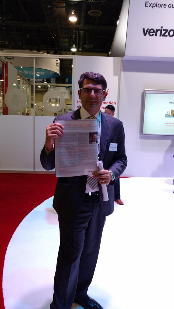 hadonnelly10's tweet photo. Look who's catching up on @HealthITNews at #HiMSS16 Verizon booth 4454 @mlpeselli @channelsmart #futuremaker https://t.co/WlWCGXjA1x