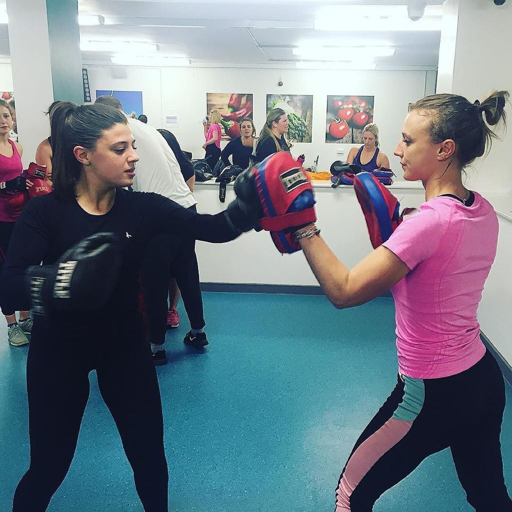 HuffPostUKLife's tweet photo. Today one of our writers @amypackham1590 trialled @boxitbootcamp in Clapham for an intense… https://t.co/cM6lfXCbtj https://t.co/SDgjGuzl0S