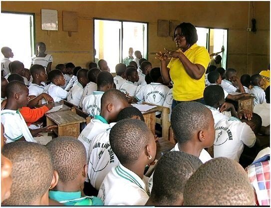 SCNGermany's tweet photo. #Scientology Volunteer Ministers helping #Ghana youth. #ChurchofScientology 
https://t.co/PVt1KX2yMm https://t.co/gpi0KvoYHk