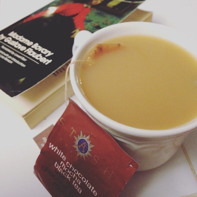 mariellahunt's tweet photo. #book #bookporn #bookstagram #siesta #foodie #teatime #bookworm #relax #chocolate #beverag… https://t.co/7obc3J7WOV https://t.co/T5hFFj48Bj