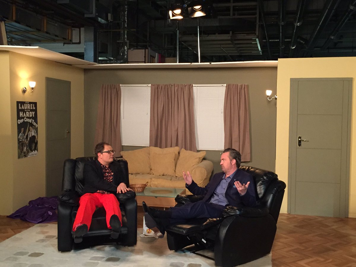 MatthewPerry's tweet photo. I'm on the @chattyman "sofa" Thursday night! Tune in, ch 4 at 10pm! https://t.co/d21ydBMyVU